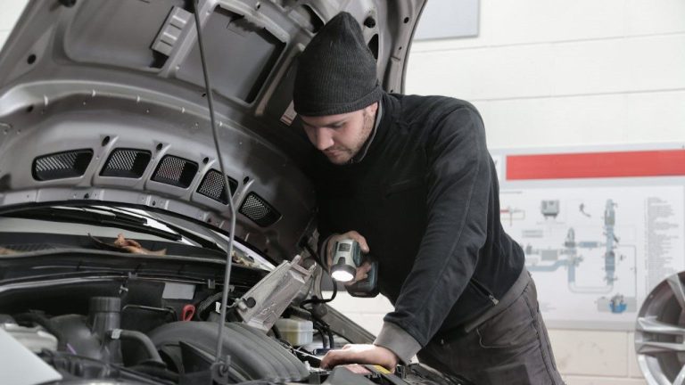 Hoe snel heeft een auto een beurt nodig? | Hoe snel